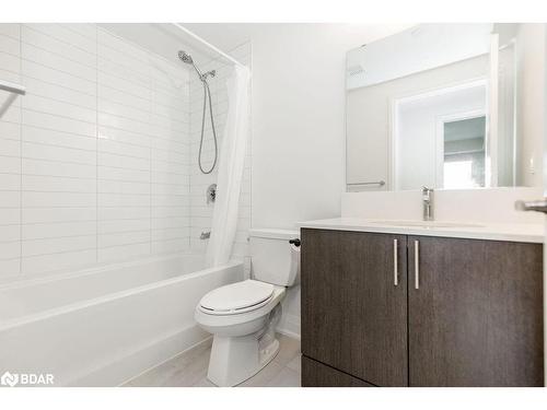 309-58 Lakeside Terrace, Barrie, ON - Indoor Photo Showing Bathroom