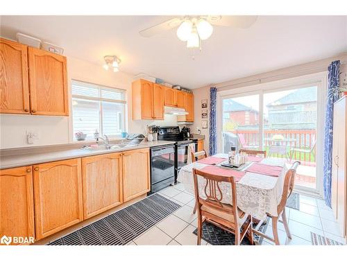 79 Ambler Bay, Barrie, ON - Indoor Photo Showing Other Room