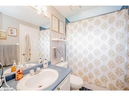 79 Ambler Bay, Barrie, ON - Indoor Photo Showing Bathroom