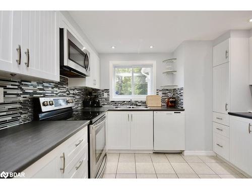 1236 Golden Beach Road, Bracebridge, ON - Indoor Photo Showing Kitchen With Double Sink