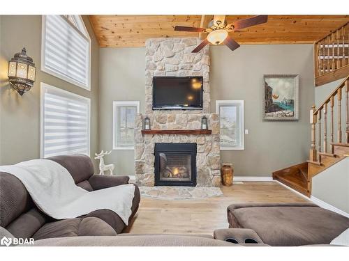 31 Pavillion Road, Dunsford, ON - Indoor Photo Showing Living Room With Fireplace