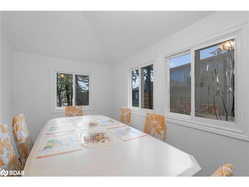 1221 River Road E, Wasaga Beach, ON - Indoor Photo Showing Dining Room