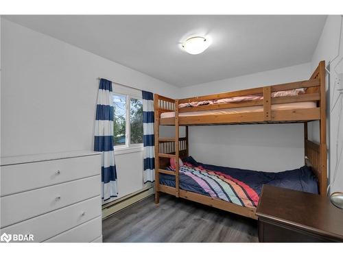 1221 River Road E, Wasaga Beach, ON - Indoor Photo Showing Bedroom