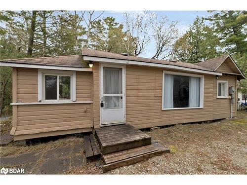 1221 River Road E, Wasaga Beach, ON - Outdoor