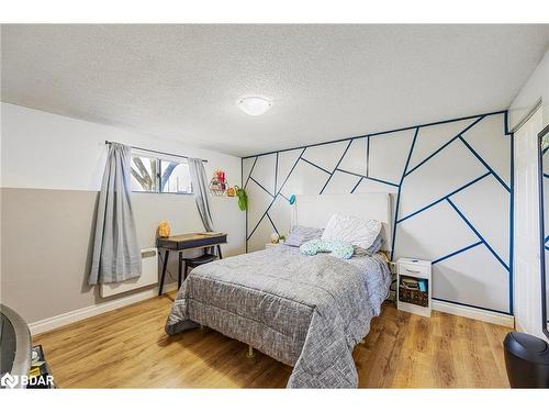 193 Elizabeth Street, Midland, ON - Indoor Photo Showing Bedroom