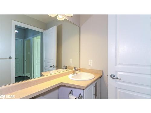 312-3515 Kariya Drive, Mississauga, ON - Indoor Photo Showing Bathroom