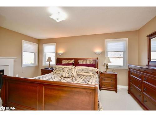 167 Crompton Drive, Barrie, ON - Indoor Photo Showing Bedroom