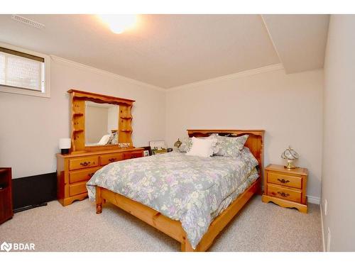 167 Crompton Drive, Barrie, ON - Indoor Photo Showing Bedroom