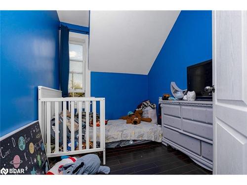1132 4Th Avenue W, Owen Sound, ON - Indoor Photo Showing Bedroom