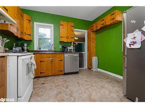 1132 4Th Avenue W, Owen Sound, ON - Indoor Photo Showing Kitchen