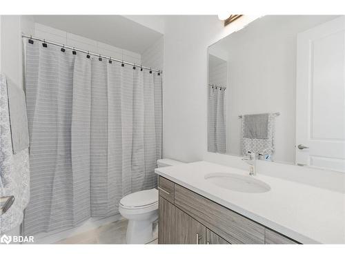 720 Mika Street, Innisfil, ON - Indoor Photo Showing Bathroom
