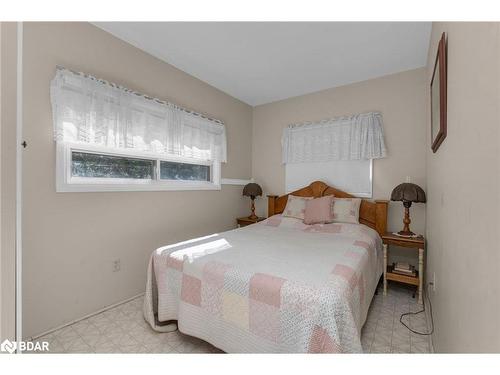 2200 South Orr Lake Rd Road, Springwater, ON - Indoor Photo Showing Bedroom