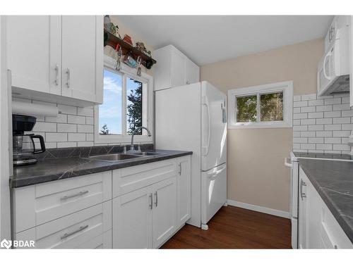 2200 South Orr Lake Rd Road, Springwater, ON - Indoor Photo Showing Kitchen With Double Sink