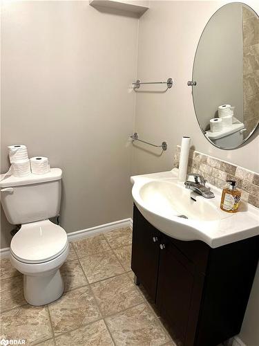 Lower-33 Daphne Crescent, Barrie, ON - Indoor Photo Showing Bathroom