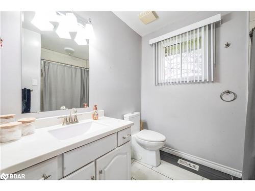 185724 Grey Road 9, Dundalk, ON - Indoor Photo Showing Bathroom
