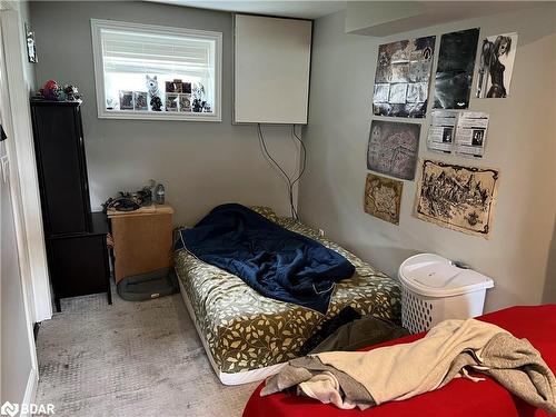 24 College Crescent, Barrie, ON - Indoor Photo Showing Bedroom