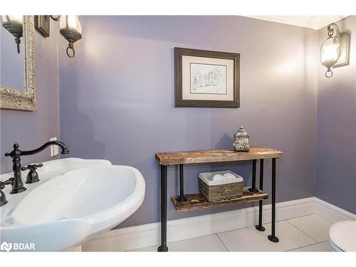 7001 County Road 27, Innisfil, ON - Indoor Photo Showing Bathroom