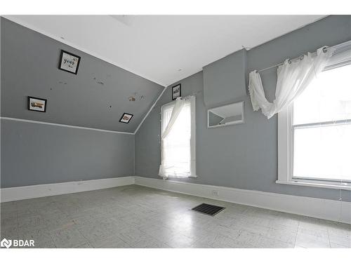 73 Victoria Avenue, Lindsay, ON - Indoor Photo Showing Other Room