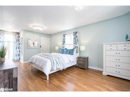 1078 Tiny Beaches Road S, Tiny, ON - Indoor Photo Showing Bedroom