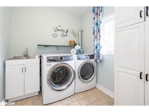 1078 Tiny Beaches Road S, Tiny, ON - Indoor Photo Showing Laundry Room