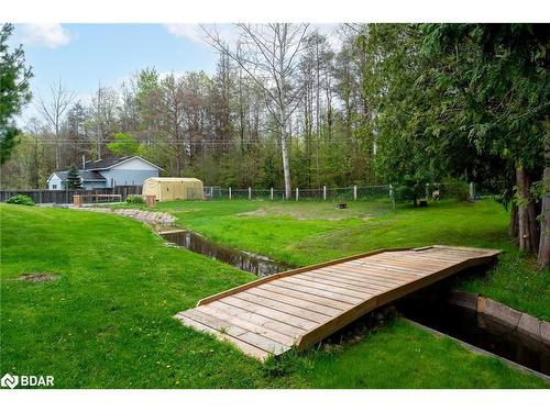 4925 Concession 2 Sunnidale Road, New Lowell, ON - Outdoor With Backyard