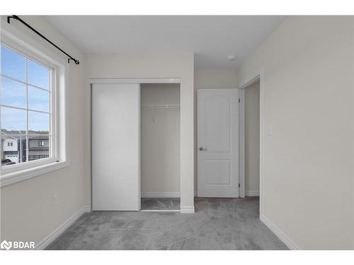 43 Kodiak Terrace, Barrie, ON - Indoor Photo Showing Other Room