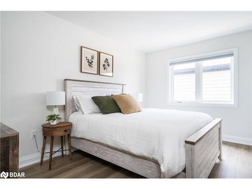 102 Reed Way, The Blue Mountains, ON - Indoor Photo Showing Bedroom