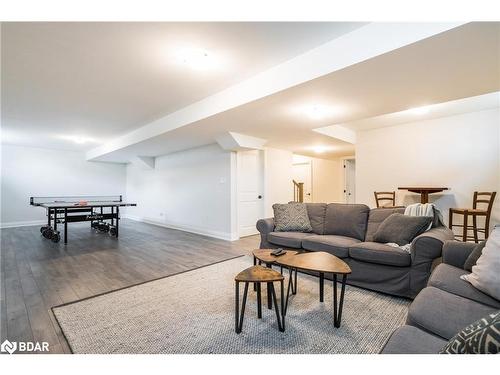 102 Reed Way, The Blue Mountains, ON - Indoor Photo Showing Living Room