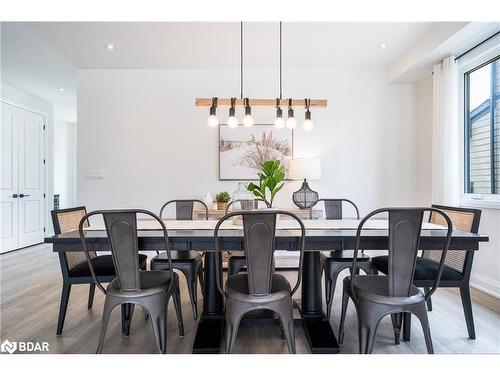 102 Reed Way, The Blue Mountains, ON - Indoor Photo Showing Dining Room