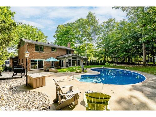 8 Royal Oak Drive, Barrie, ON - Outdoor With In Ground Pool With Backyard