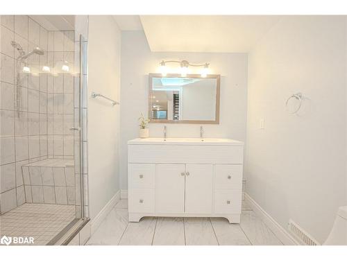 3 Jermey Lane, Oro-Medonte, ON - Indoor Photo Showing Bathroom