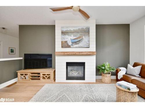 45 Bayshore Boulevard, Barrie, ON - Indoor Photo Showing Living Room With Fireplace
