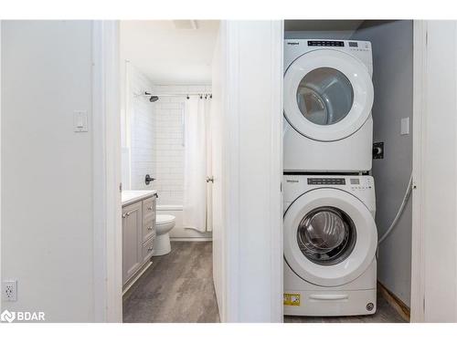 19 Agnes Street, Barrie, ON - Indoor Photo Showing Laundry Room