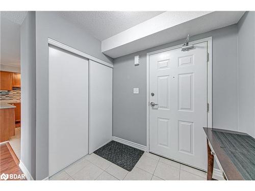 11-43 Coulter Street, Barrie, ON - Indoor Photo Showing Other Room