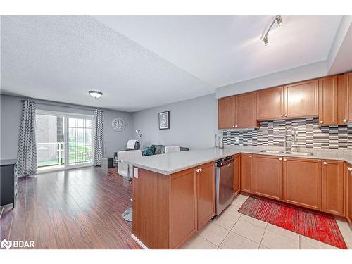 11-43 Coulter Street, Barrie, ON - Indoor Photo Showing Kitchen With Double Sink