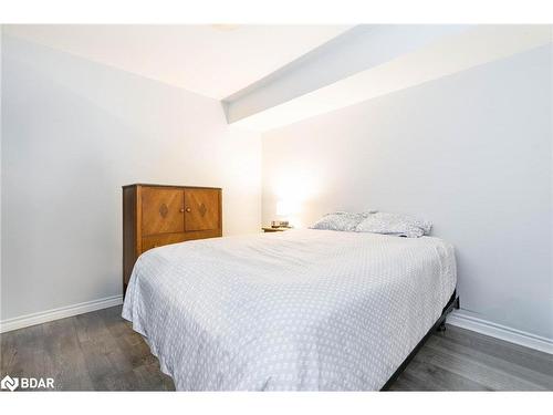 4 Marjoy Avenue, Barrie, ON - Indoor Photo Showing Bedroom