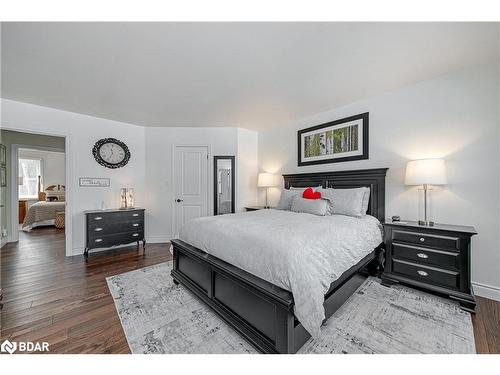 2906 Highway 118 E, Bracebridge, ON - Indoor Photo Showing Bedroom
