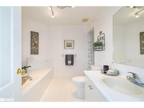 78 Brown Street, Barrie, ON - Indoor Photo Showing Bathroom