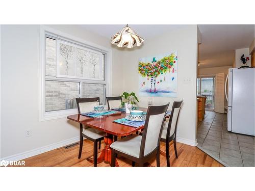 137 Dean Avenue, Barrie, ON - Indoor Photo Showing Dining Room