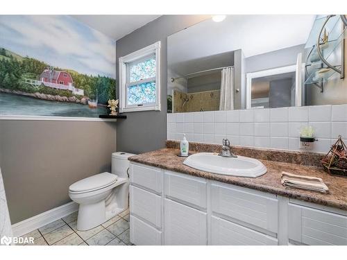 233 Bayshore Road, Innisfil, ON - Indoor Photo Showing Bathroom