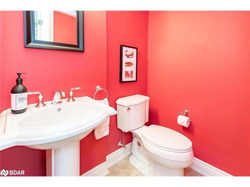 1402A Eglinton Avenue W, Toronto, ON - Indoor Photo Showing Bathroom