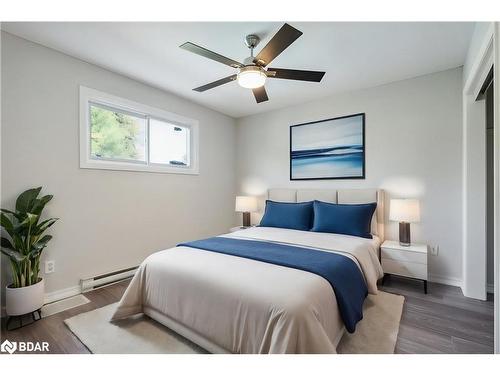 42 Prospect Street, Bowmanville, ON - Indoor Photo Showing Bedroom
