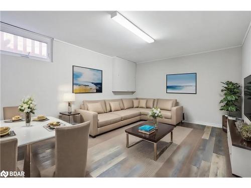 42 Prospect Street, Bowmanville, ON - Indoor Photo Showing Living Room