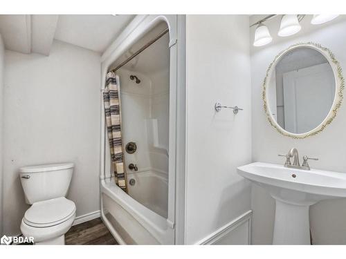 42 Prospect Street, Bowmanville, ON - Indoor Photo Showing Bathroom