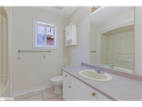173 Simcoe Street, Bradford West Gwillimbury, ON - Indoor Photo Showing Bathroom