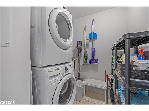 109-300 Essa Road, Barrie, ON - Indoor Photo Showing Laundry Room