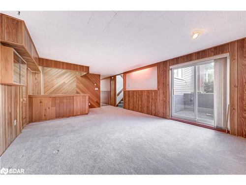 185 Lakeshore Road W, Oro-Medonte, ON - Indoor Photo Showing Other Room