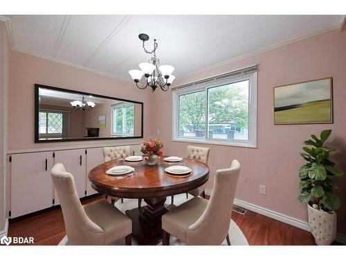 1 Elm Court, Innisfil, ON - Indoor Photo Showing Dining Room