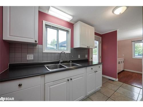 1 Elm Court, Innisfil, ON - Indoor Photo Showing Kitchen With Double Sink