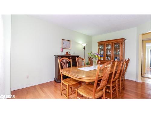 2174 Jans Boulevard, Innisfil, ON - Indoor Photo Showing Dining Room